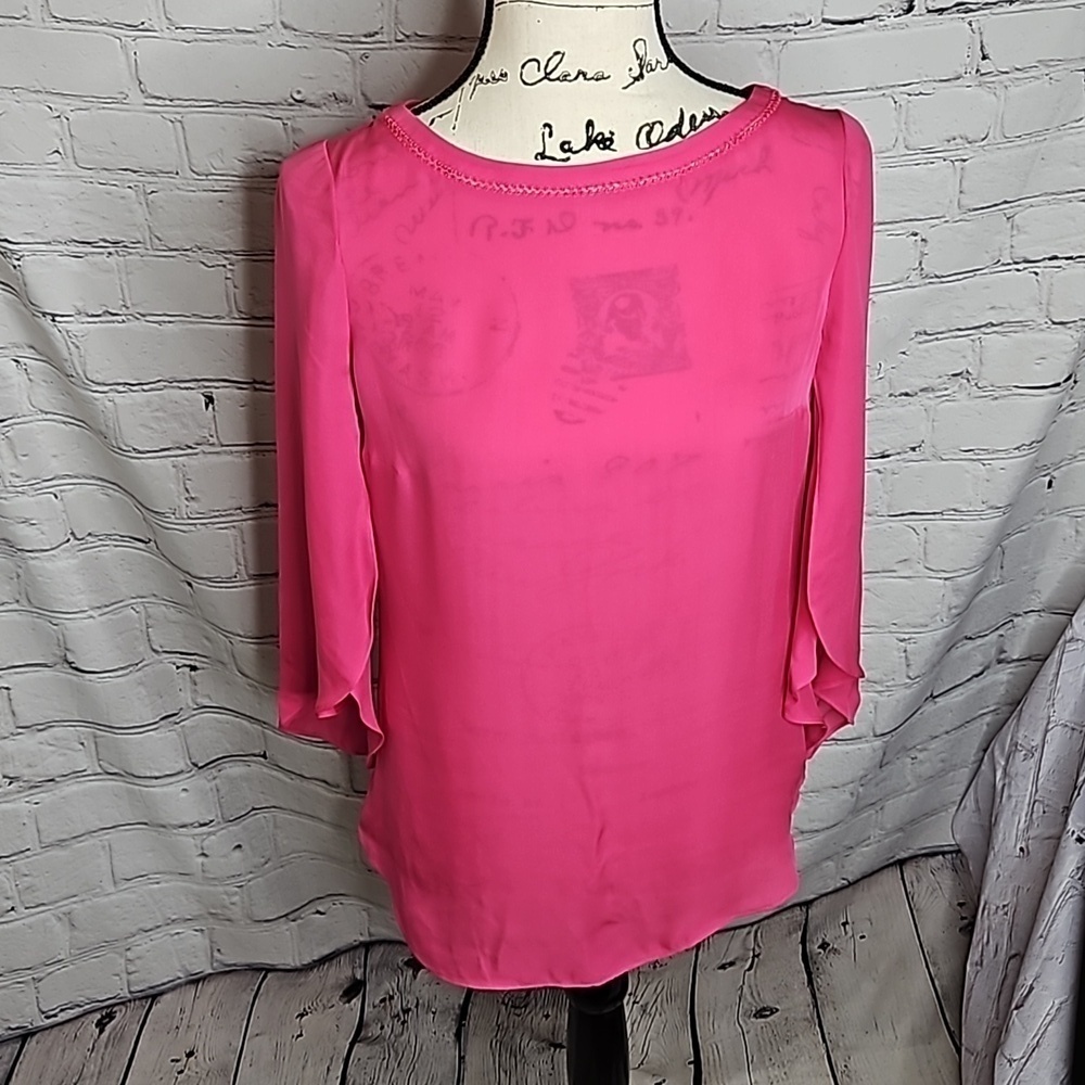 White house black market silk petal sleeve blouse NWT Size 0